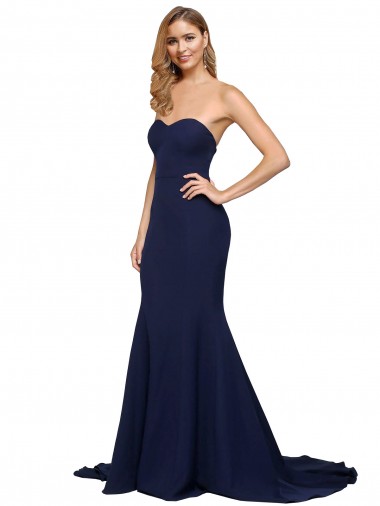 Azul marina oscuro línea A Cuello de Corazón Barrer tren Crepé Elástico Largo Formales Vestidos de dama de honor / Vestidos de fiesta