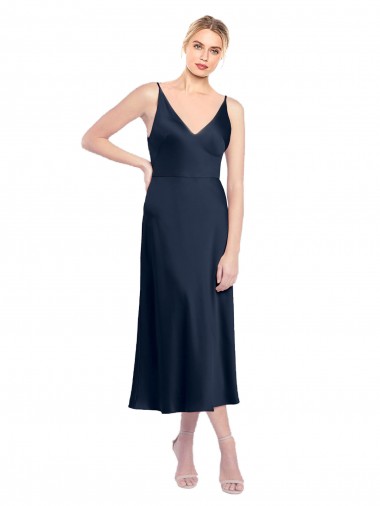 Azul marina oscuro línea A Cuello en V Midi Satén elástico Corto Formales Vestidos de dama de honor / Vestidos de fiesta / Vestidos de cóctel
