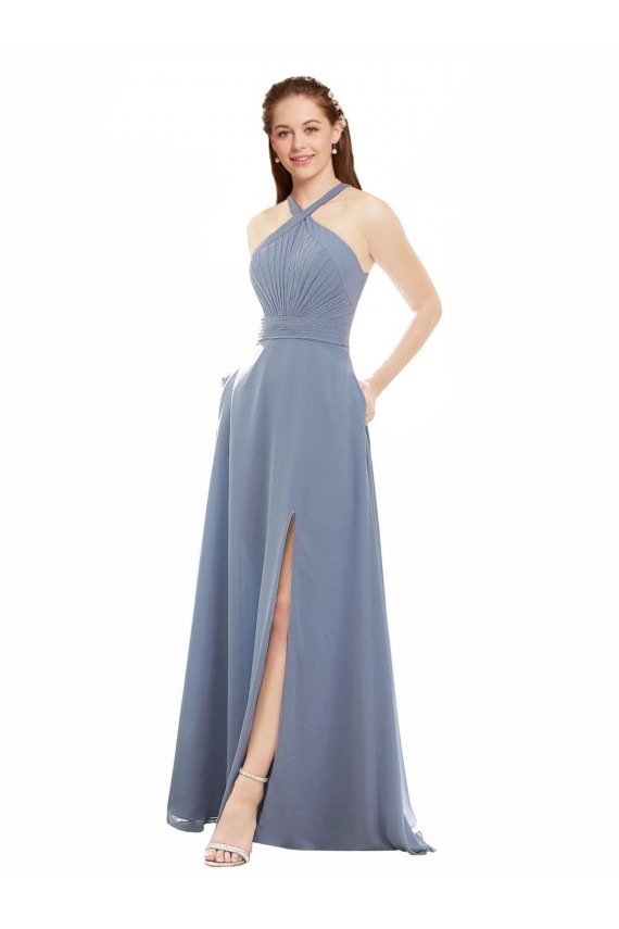 Azul polvoriento línea A Halter Cuello Alto Gasa Largo Vestidos de dama de honor