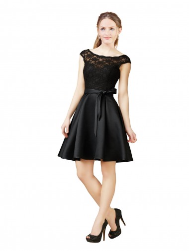 Negro línea A Ilusión Satén Encaje Corto Vestidos de dama de honor / Vestidos de cóctel