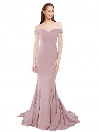 Rosa empolvado Sirena Hombros Descubiertos Barrer tren Crepé Elástico Largo Formales Vestidos de dama de honor / Vestidos de fiesta