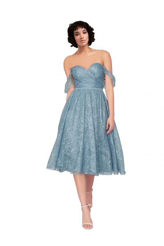 línea A Hombros Descubiertos Encaje Corto Vestidos de dama de honor / Vestidos de cóctel